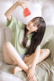 和女朋友在车里