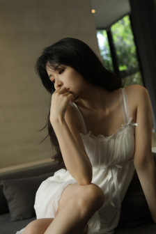 憋尿小说